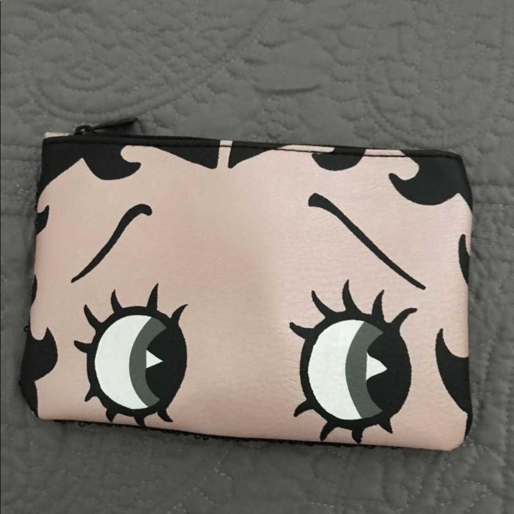 Makeup bag